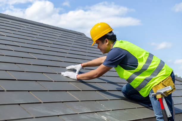 Best Best Roofing Contractors  in Centuria, WI